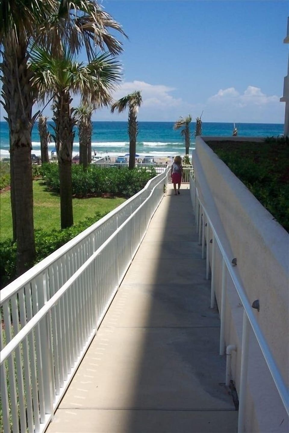 Private walkway from Sanibel leading to the ocean