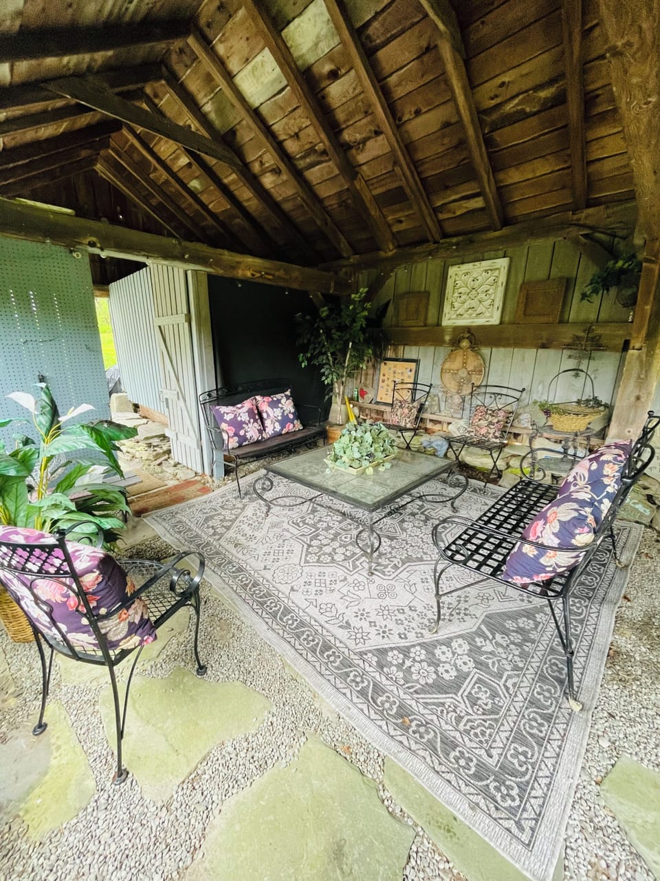 Outside sitting area 