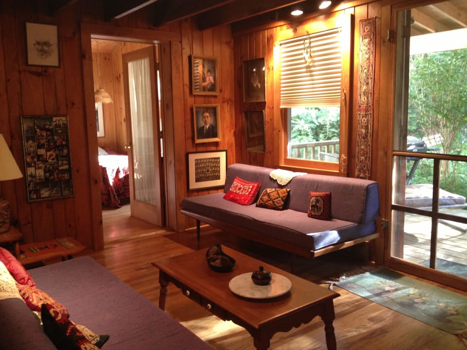 Second living room.
