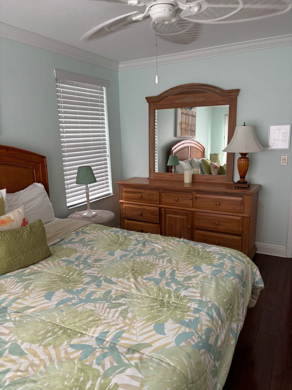 2nd bedroom upstairs