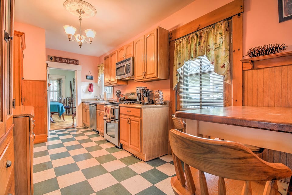 Fully stocked kitchen with everything you will need w/dual oven & gas range