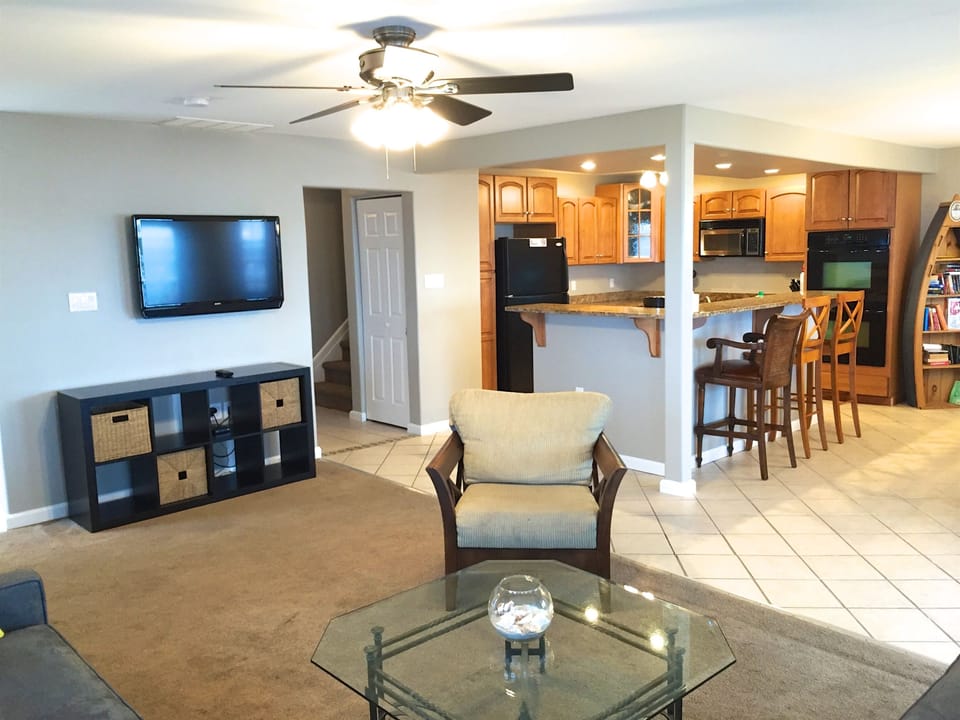 Looking from living room into kitchen.