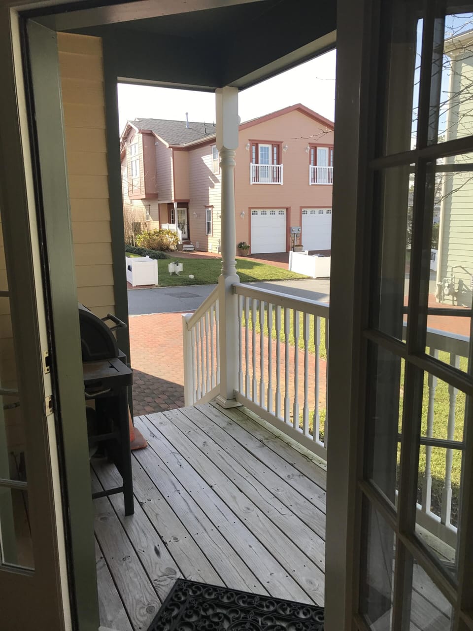 Side door 