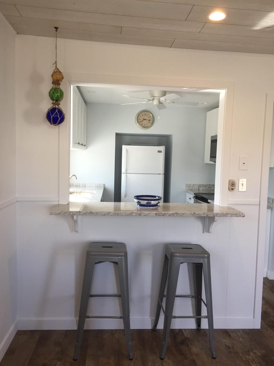Breakfast bar... perfect for your morning coffee or evening wine