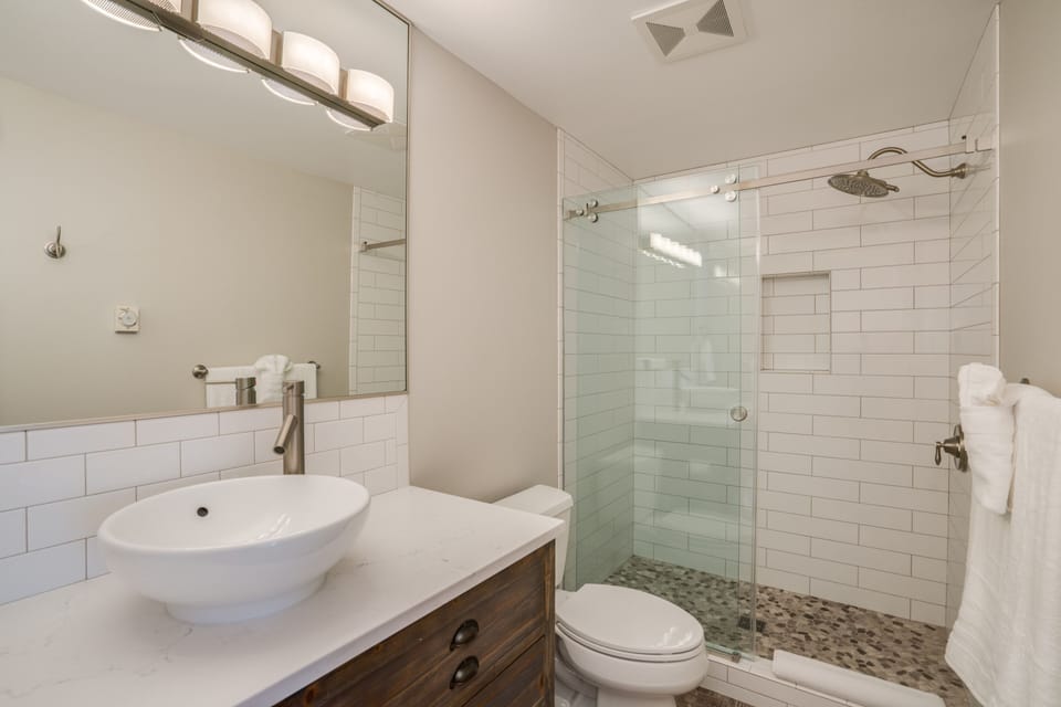 upstairs bathroom