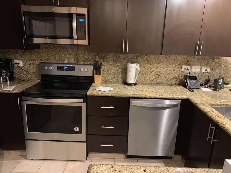 Kitchen (2)