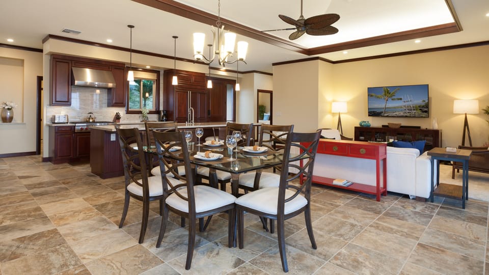 Everything you need for setting an elegant table is provided