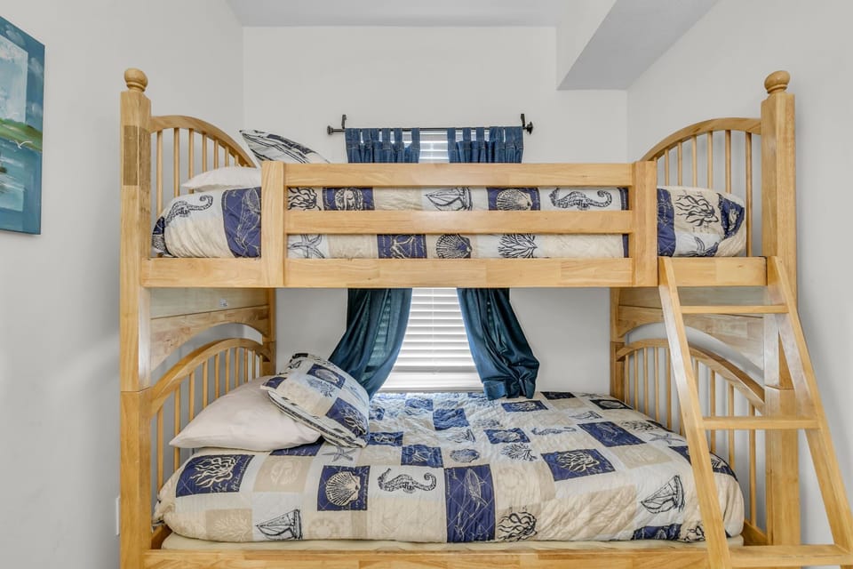 Bunk room