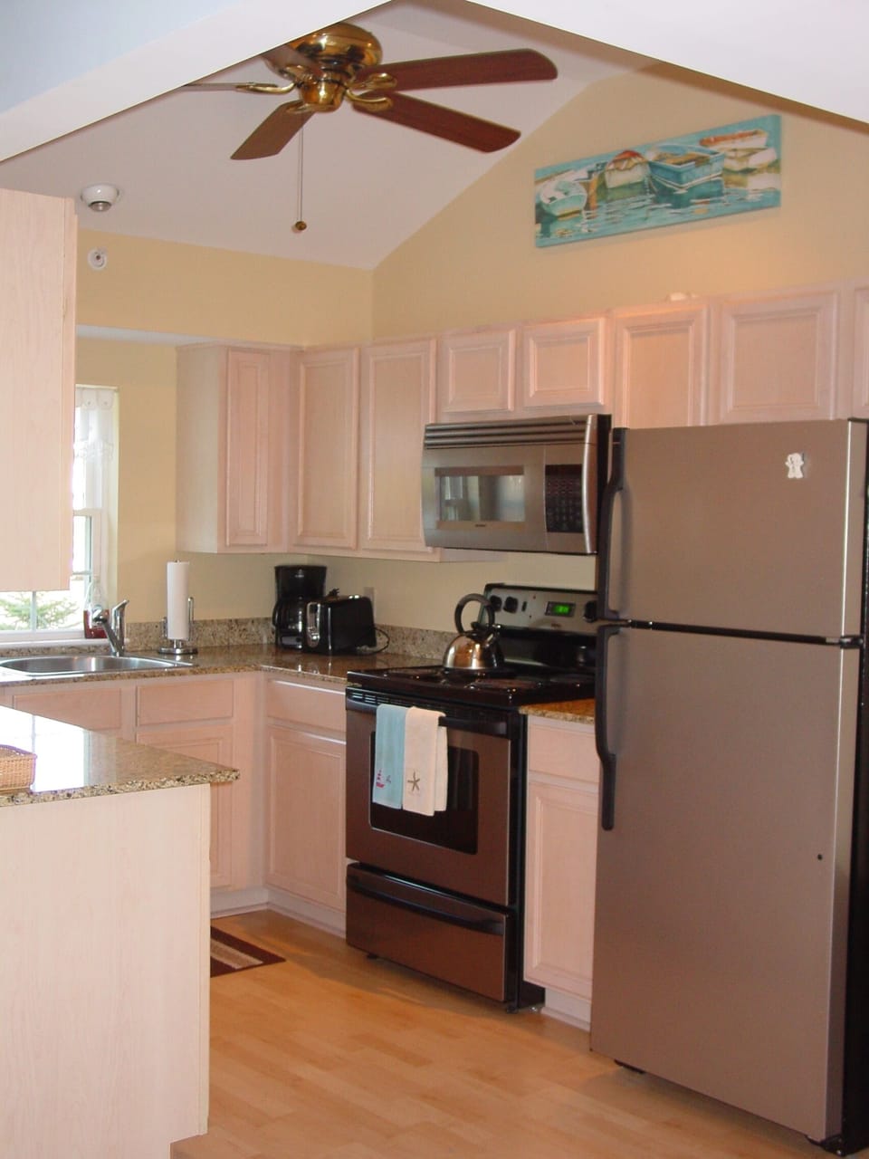 The kitchen with lots of counter space!
