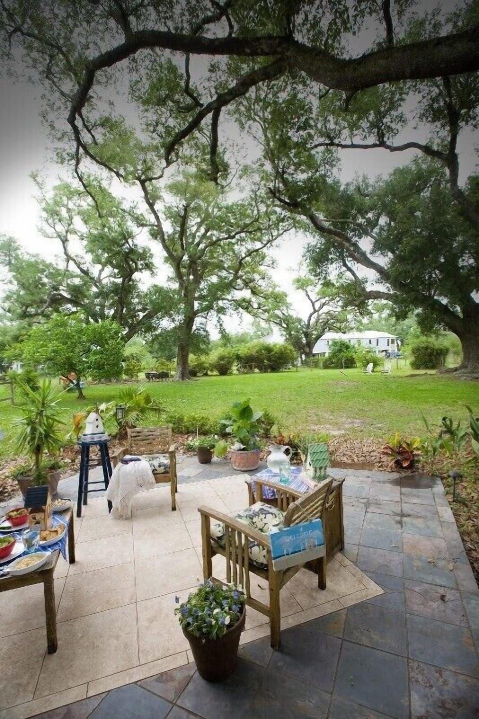 Backyard -Plenty of Room to Unwind