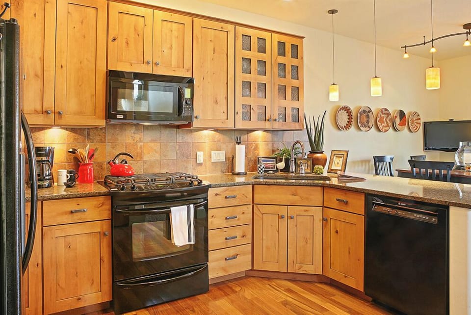 Well appointed open concept kitchen