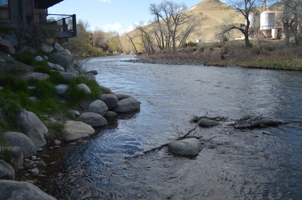 View up River from stairs to the River