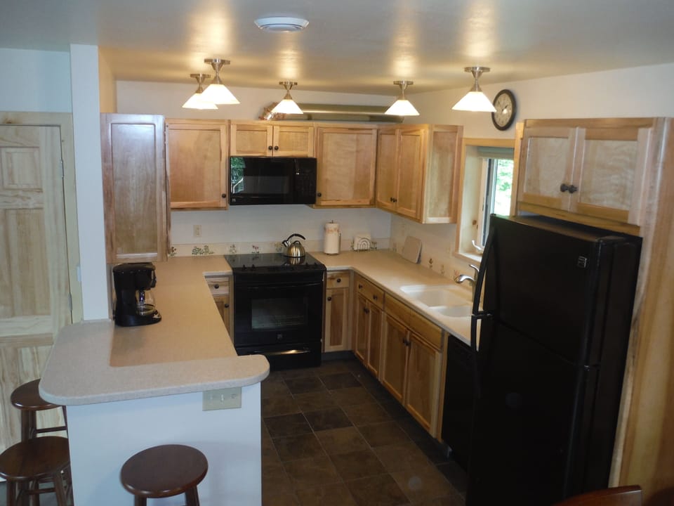 Fully equipped kitchen
