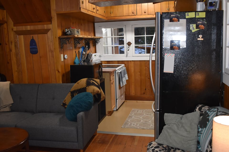 Microwave, range side of kitchen