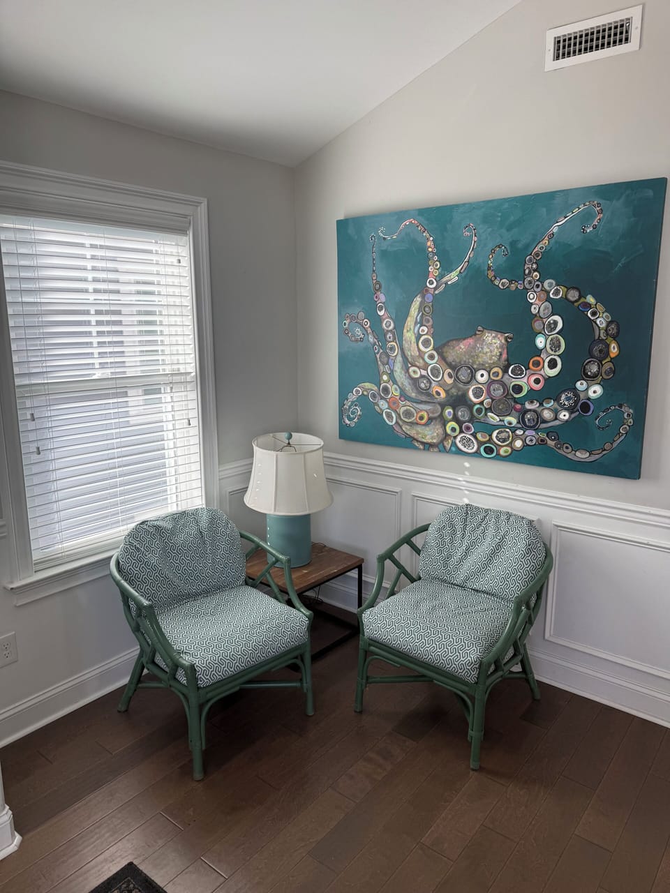 2nd Floor Classic Seashore Decor