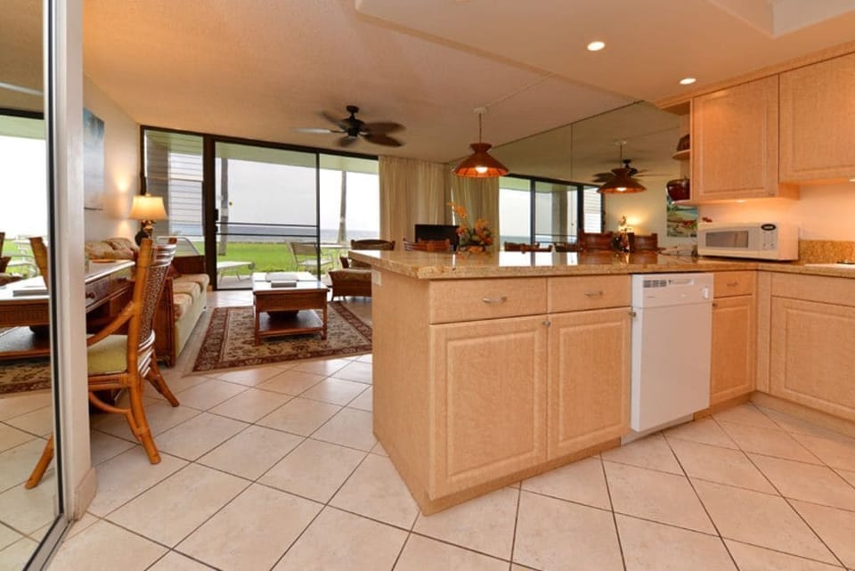 Ground floor oceanfront unit