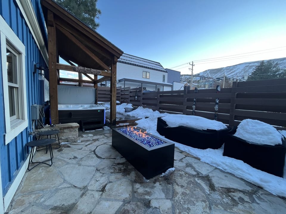 Large 5' long firepit to gather around after a long day of skiing.
