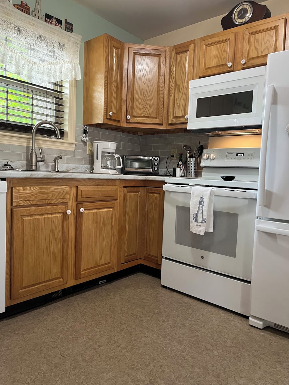 Kitchen with many amenities.