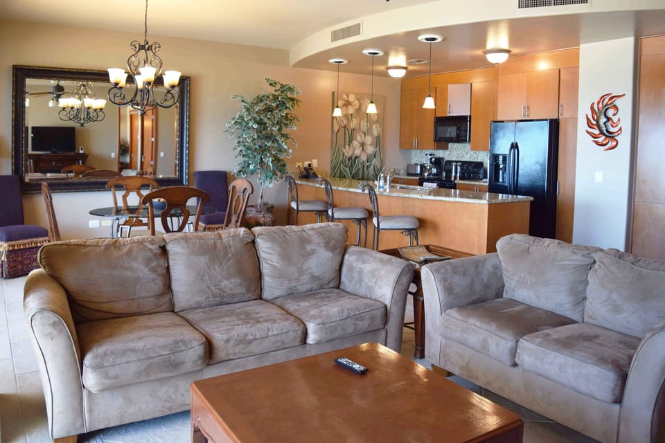 Living room
