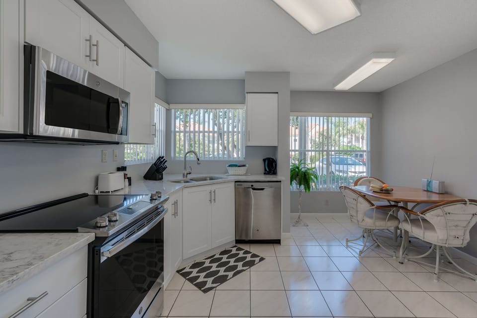 Fully Equipped Kitchen with Stainless Steel Appliances