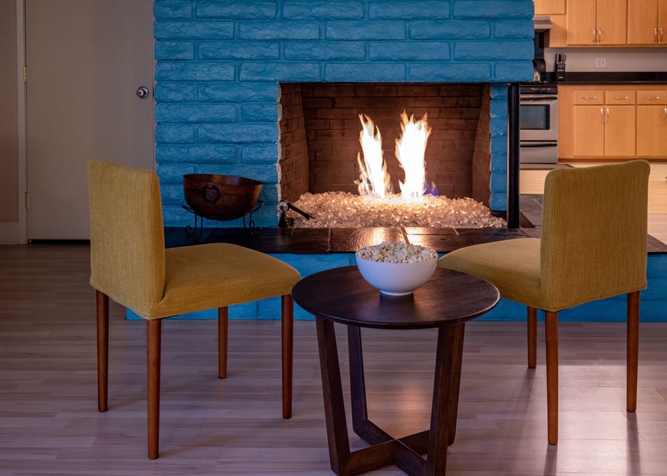 Gas fireplace