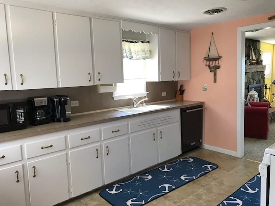 Our kitchen has everything you need for meal prep and serving!