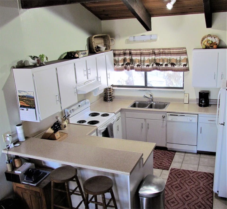 Fully stocked kitchen with plenty of room for baking your favorite meal.