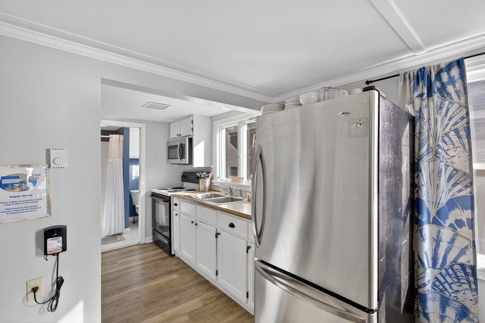 Sunrise Kitchen