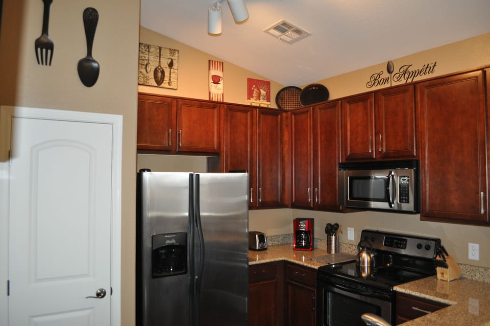 Kitchen 2