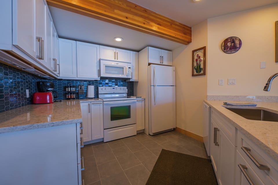 Kitchen with everything you need to whip up an amazing meal
