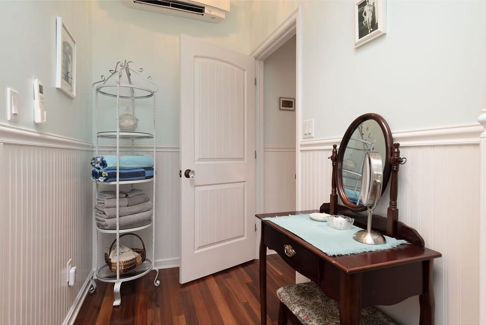 Ample towels are provided, as well as a separate make up vanity.