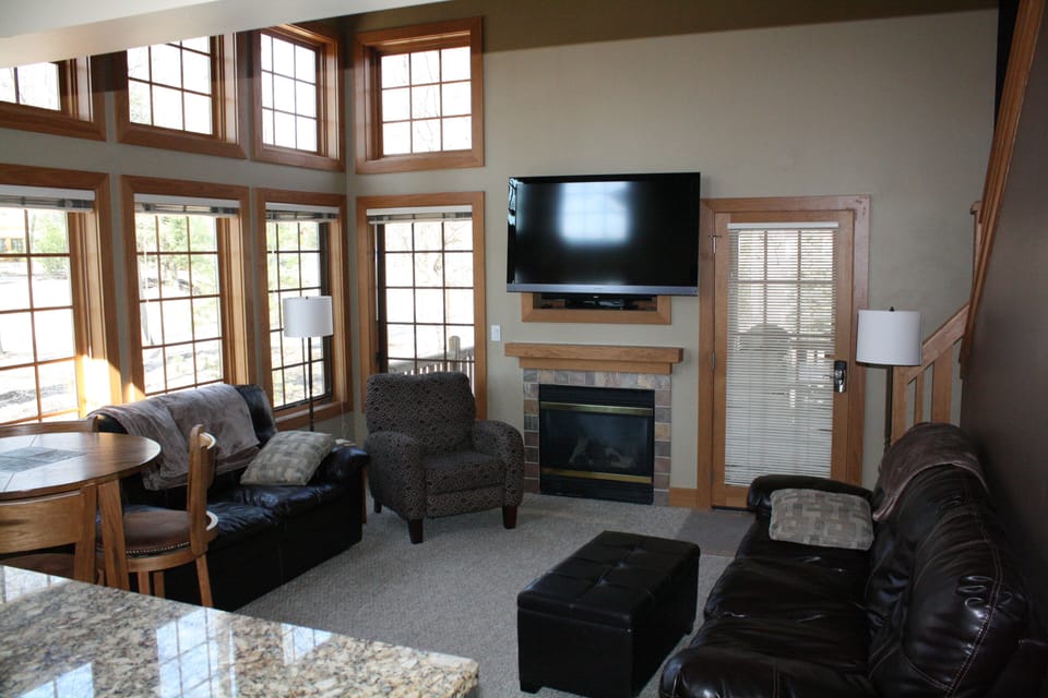 Upper unit living area