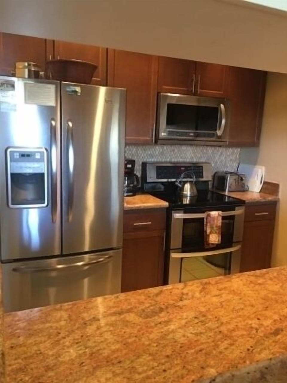Stainless appliances and double oven- broiler 