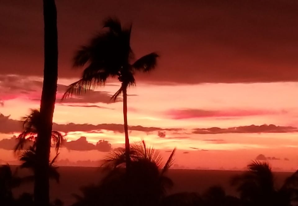 A Maui sunset from the lanai