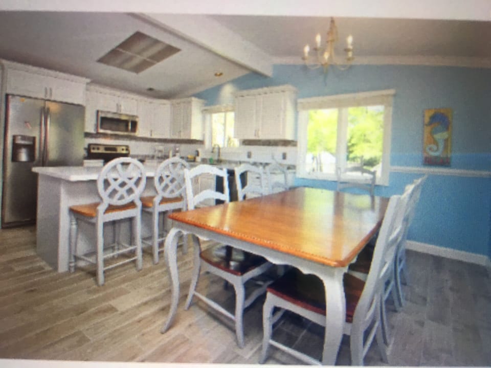 Kitchen/Dining Room