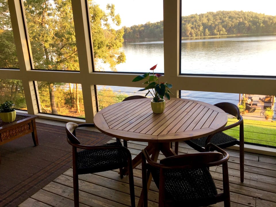 Alfresco dining with panoramic views
