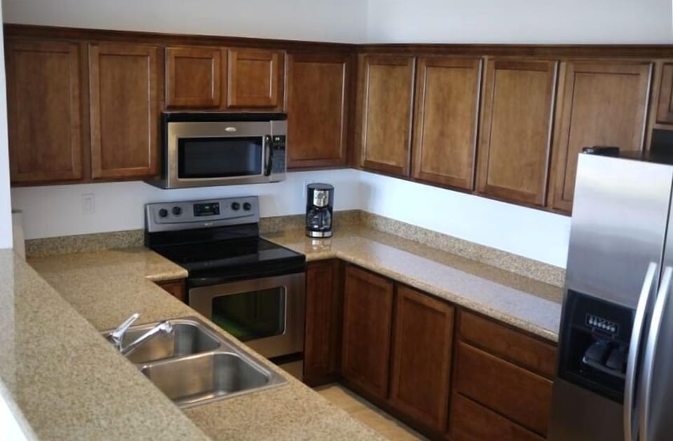 Fully equipped kitchen with granite countertops