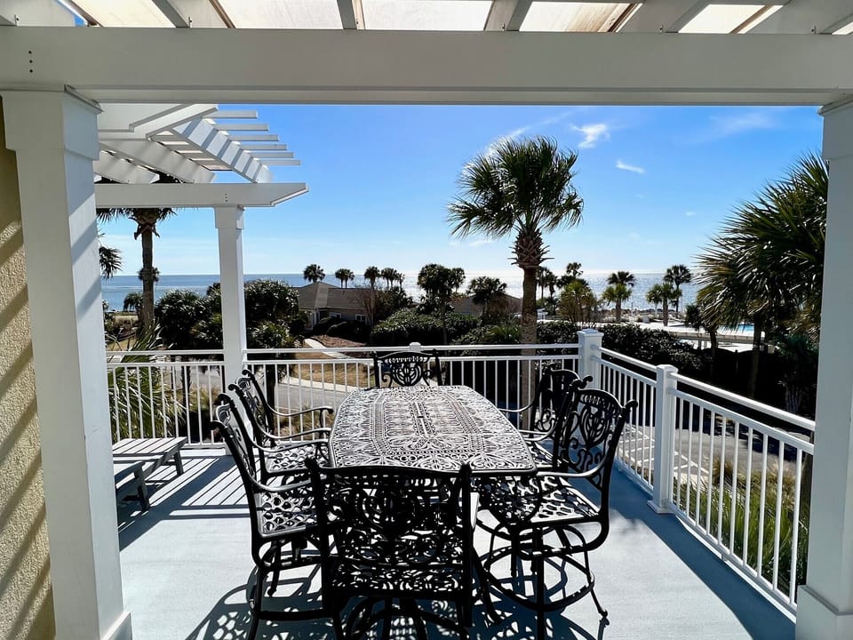 Patio dining set. Seating for six. Beautiful ocean views. 