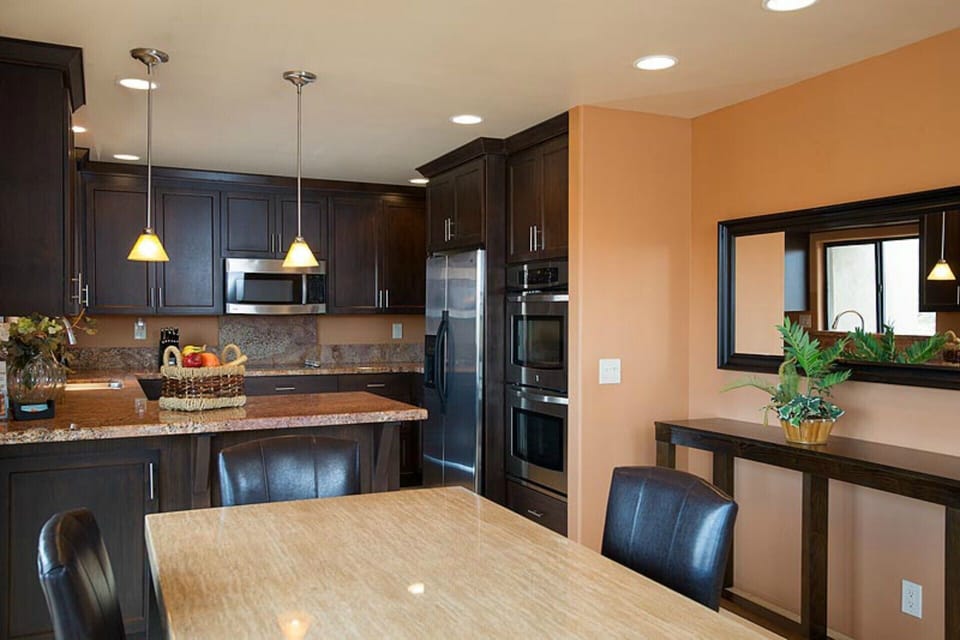 Penthouse Suite #7 Kitchen and dining.