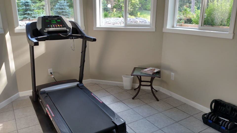 lower level exercise room