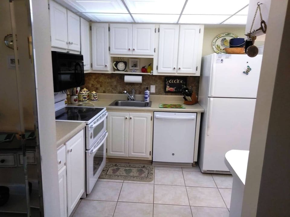 Spacious Kitchen