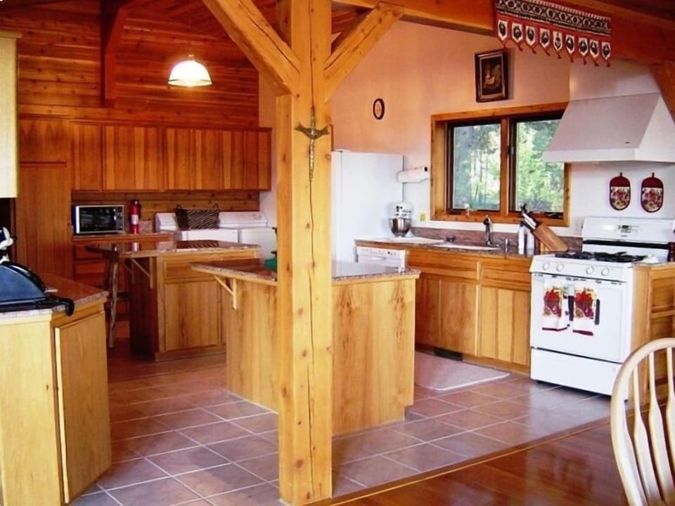 Two Island Kitchen with All the Amenities