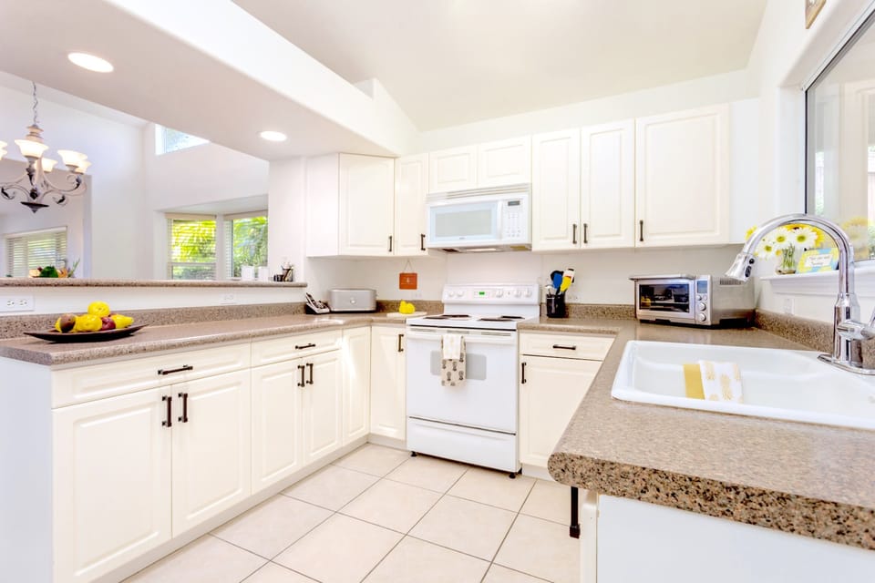 Kitchen has everything from slow cookers to top notch cookware