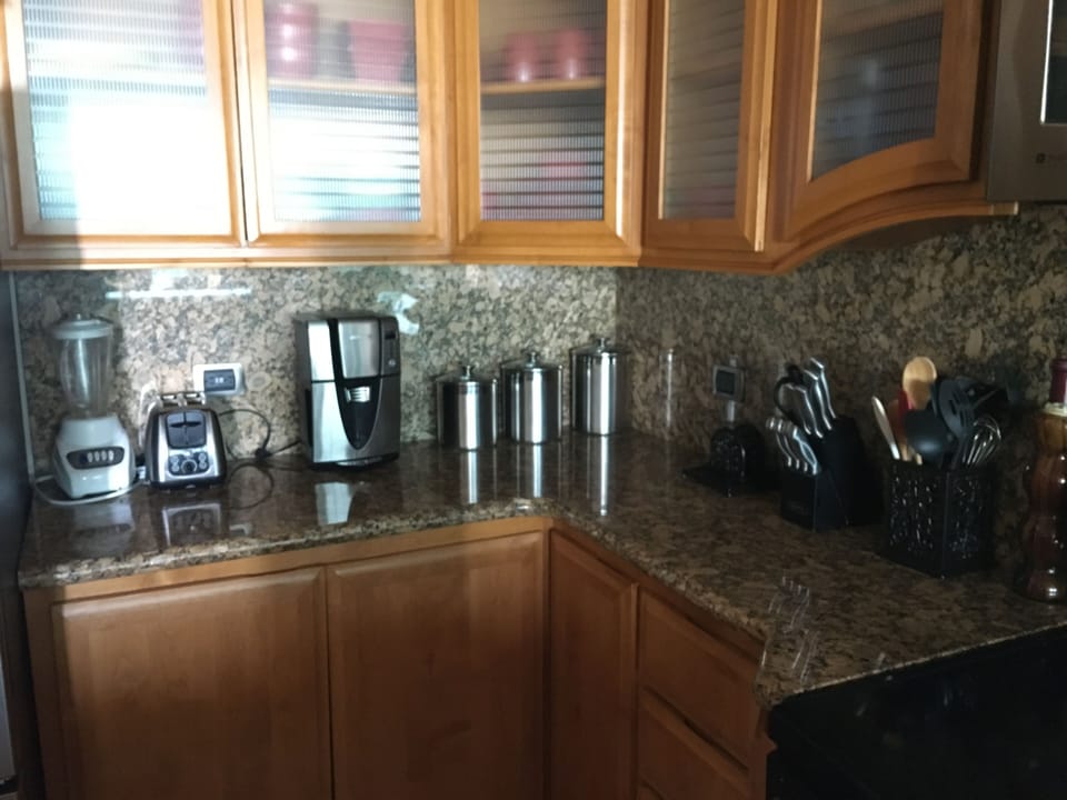 Zoom-in on the well-stocked kitchen