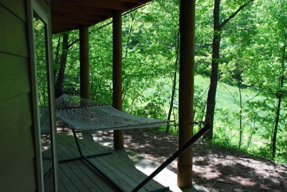 lower level deck, hammock and very quiet