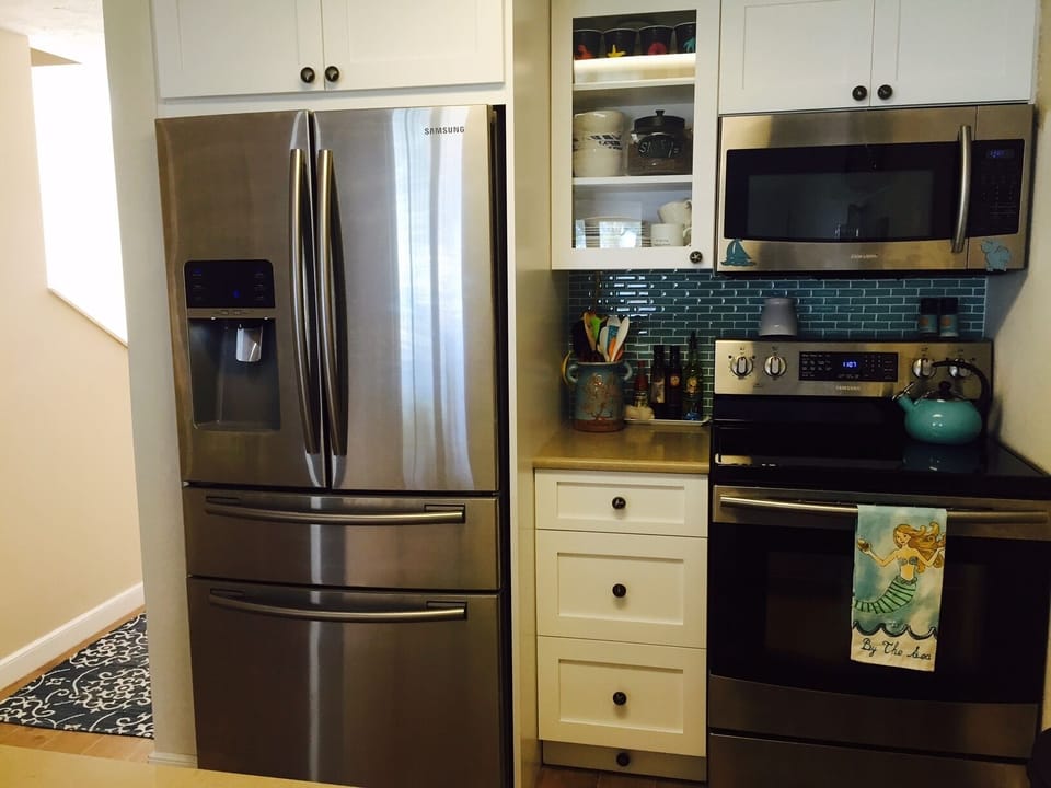 kitchen- stainless steel Samsung appliances