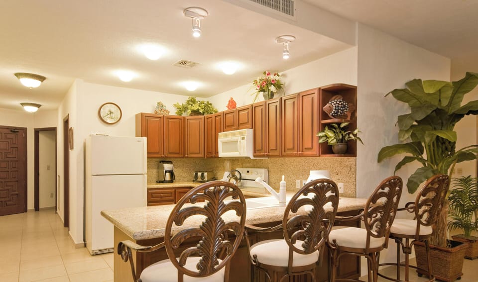 Picture not updated yet - new stainless appliances are now in kitchen
