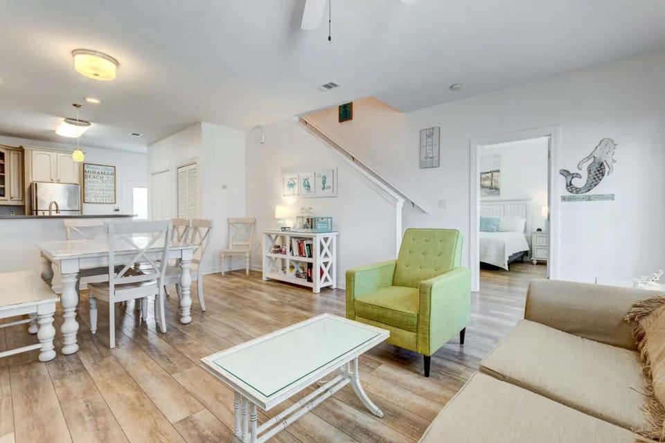 Living & Dining Room