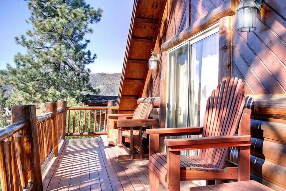 deck off bunk room