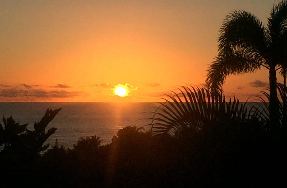 Sunset and ocean view...a perfect way to end another glorious Big Island day
